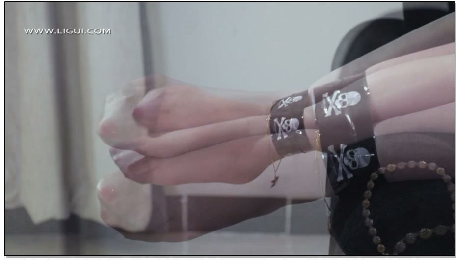 【丽柜美束】紧缚丽莲 婷婷 制服镣铐