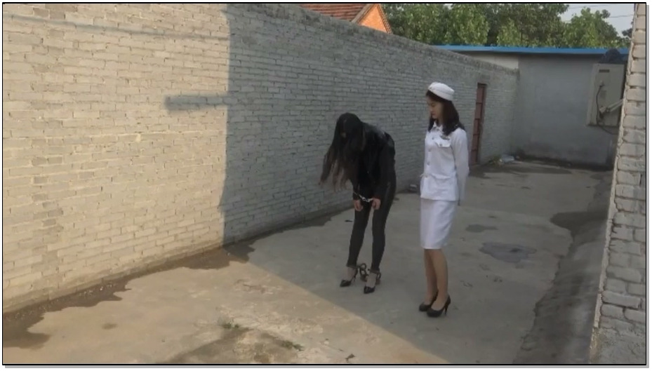 【梨花雨】女犯王丽娜