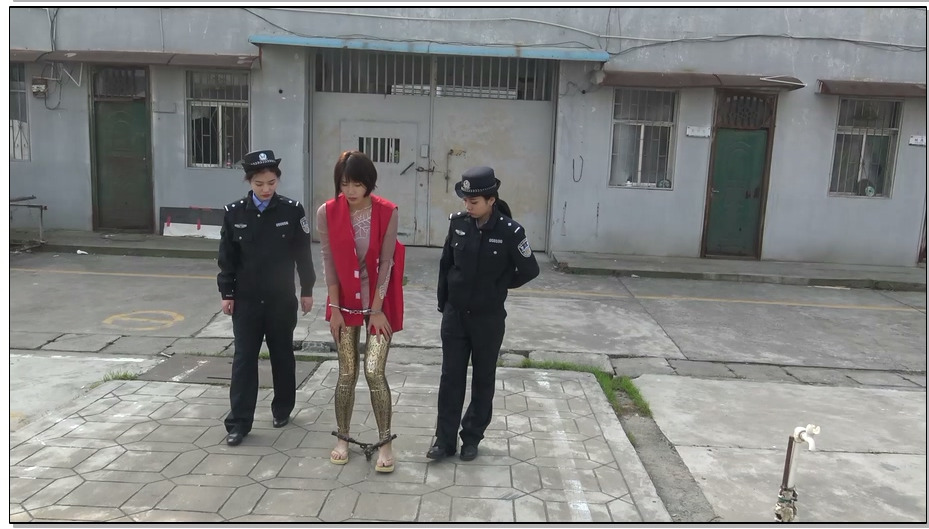 【梨花雨】红袖斜翻翠黛愁