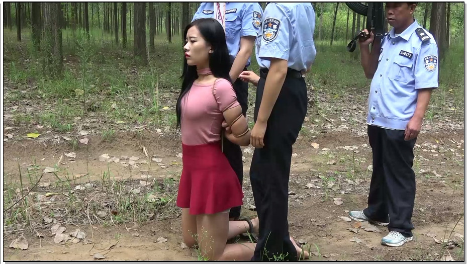 【梨花雨】秋寒-花的坟墓