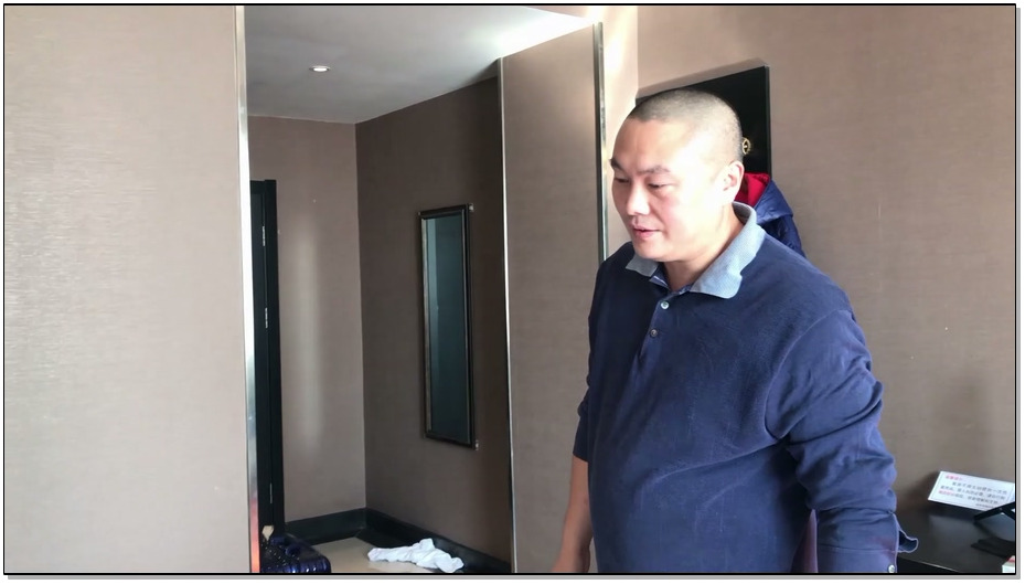 【丽佳美亚】盗林惯犯之旧照片 淼淼：制服,捆绑,丝足,打斗,迷晕,胶带封嘴