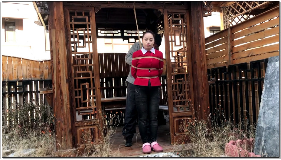 【丽佳美亚】潇潇 寒亭残雪捆绑露出(户外,手铐,脚镣,项圈,裸足,家务)