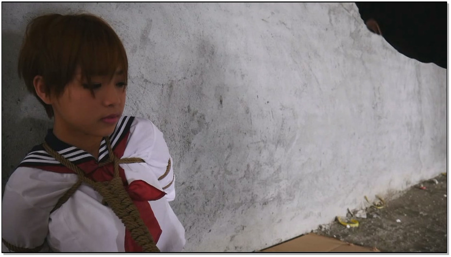 【猎美工作室】废墟惊魂 1 可爱学妹误入魔窟