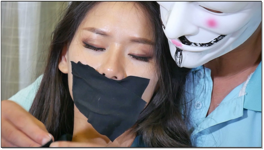 【猎美工作室】玩弄白丝女学生01 水手服女学生被捆绑玩弄~揉捏丰胸和丝袜美腿 美女卖…