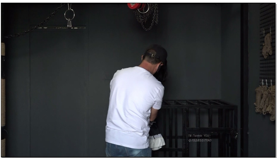 【LMXY】小萝莉女仆白丝 捆绑 吊缚鞭打 口球蒙眼 ，吊绑