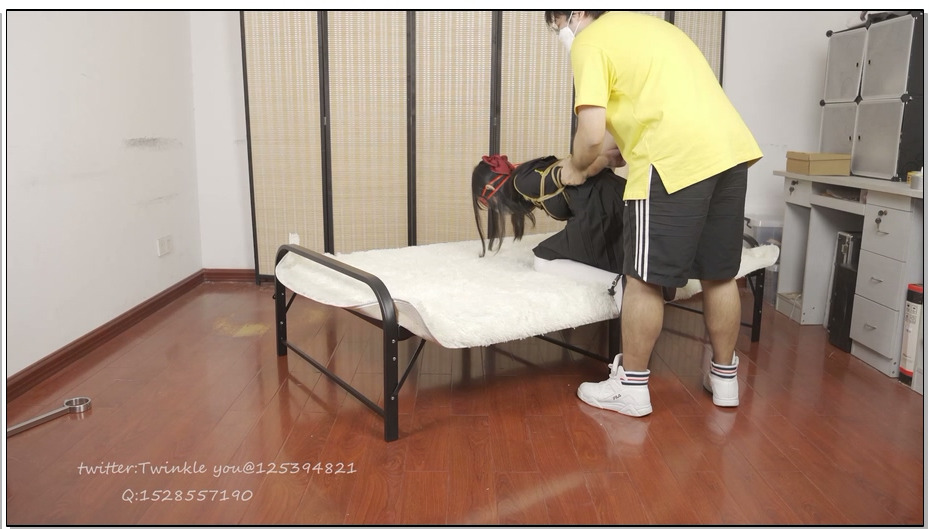 【LMXY】双腿固定 超多道具强制GC JK 不良少女 COSPLAY （两跳D脚TK，两跳D塞入，两棒子外…