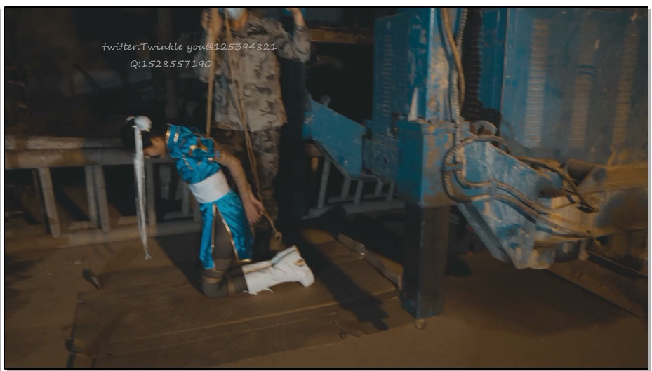 【LMXY】仓库捆绑春丽 人棍春丽 COSPLAY 忙完打磨下场景+灯光