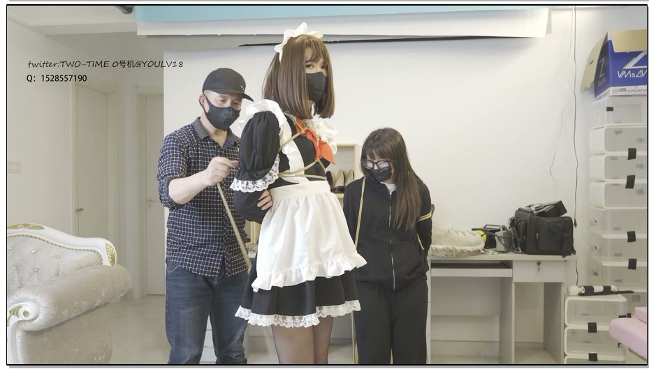 【LMXY】妹子半途来的，刚练舞完直接运动服上。另一个妹子只出镜一瞬 妹子+伪娘做绳模…