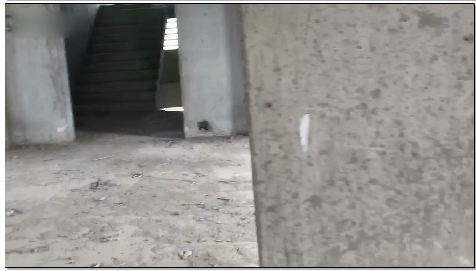 【鲁R绳艺】培培户外 烈日高温下 挑战建筑工地内衣负重行走 脚穿高跟寸步难行