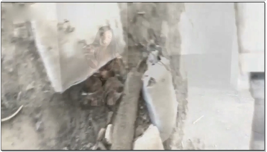 【鲁R绳艺】培培户外 烈日高温下 挑战建筑工地内衣负重行走 脚穿高跟寸步难行