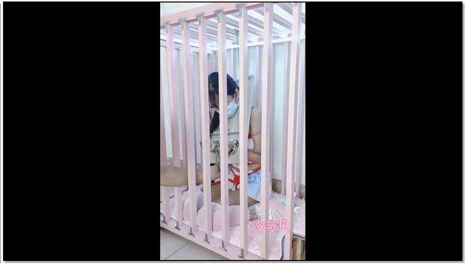 【冷少与贝娘】冷酱多副镣铐枷锁下的轮滑鞋笼中放置 
