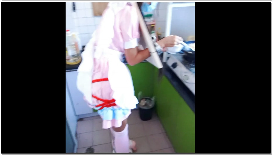 【冷少与贝娘】轮滑女孩的一天，拘束捆绑状态下起床做饭吃饭挑战