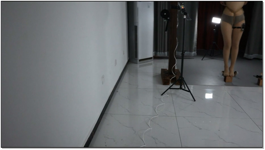 【路由原创】吊缚电击罚站 超紧股绳 痛苦踮脚