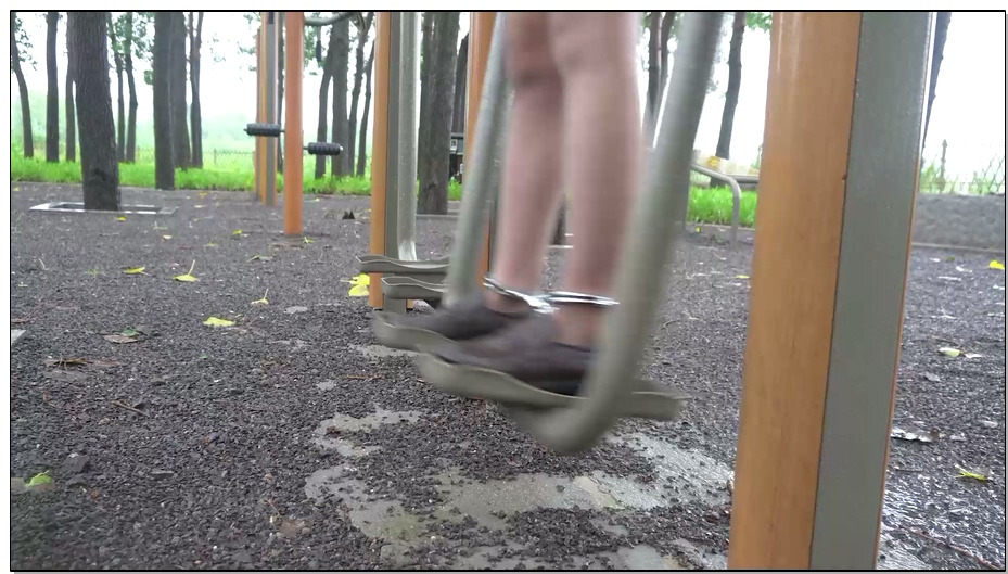 【魔法摄影】小翼 雨天的滑板少女