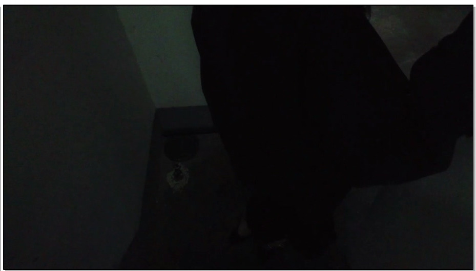 【魔法摄影】小翼 裙子里的秘密3 户外购物