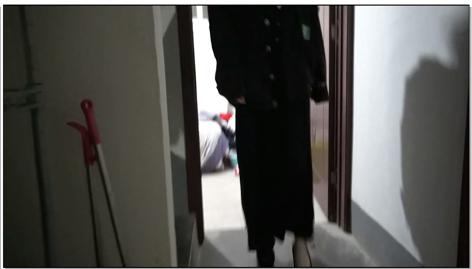 【魔法摄影】小翼 裙子里的秘密3 户外就餐