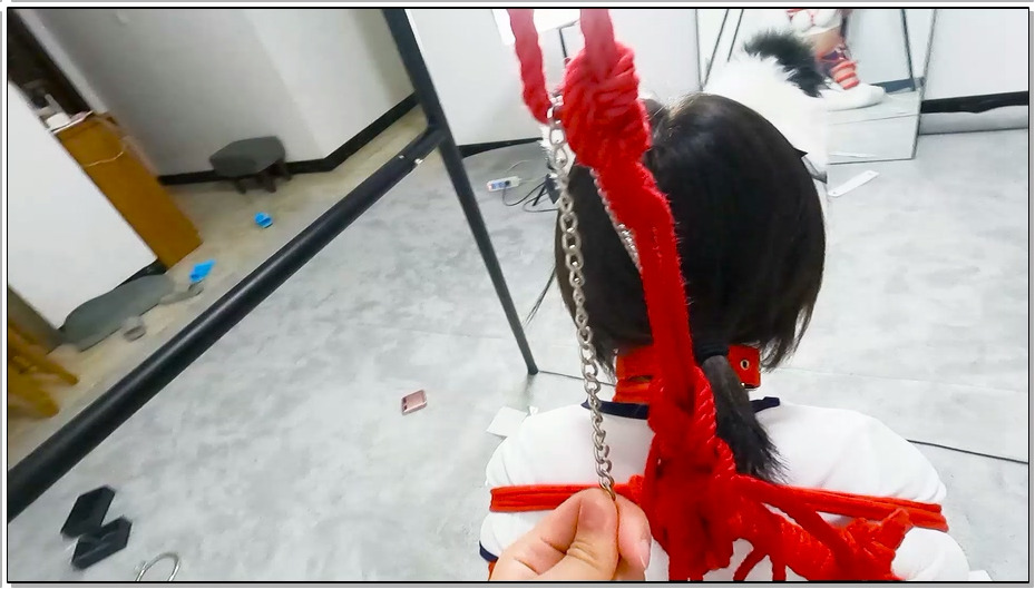 【面具男】榨干超好听的女声极品伪娘Jiojio，叠腿吊缚再加上伸缩塞子和震动电击让… 