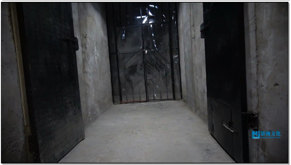 【MJ影视】穿花裹裙的梅嘉莉 女犯判决捆绑 手铐脚镣 刑场