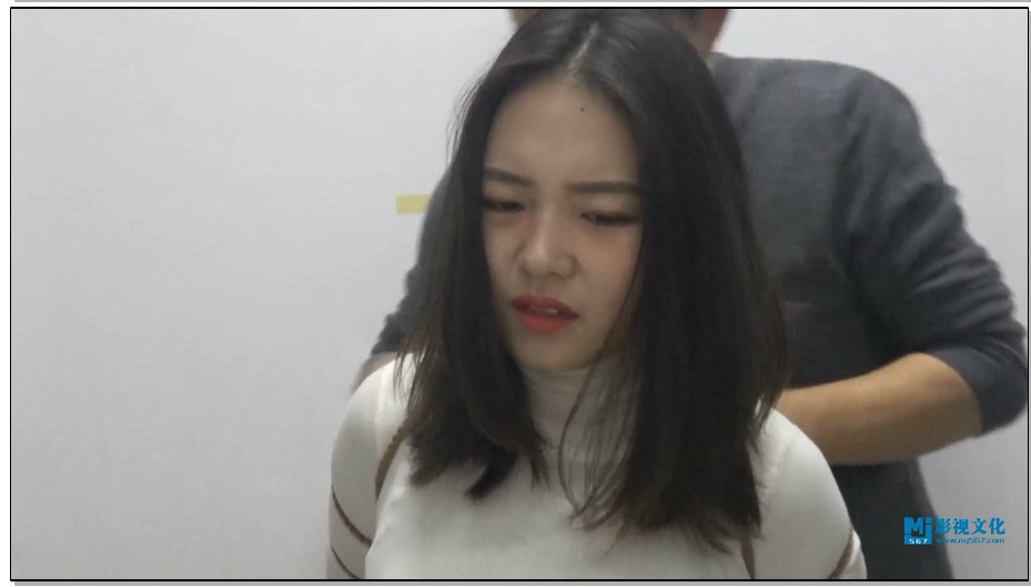 【MJ影视】黑丝女犯杨冬梅