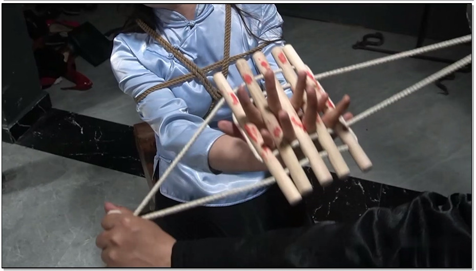 【MJ影视】女烈林雪儿 张晓雪五四装女烈中扮演林雪儿被捆绑各种酷刑折磨后英勇就义