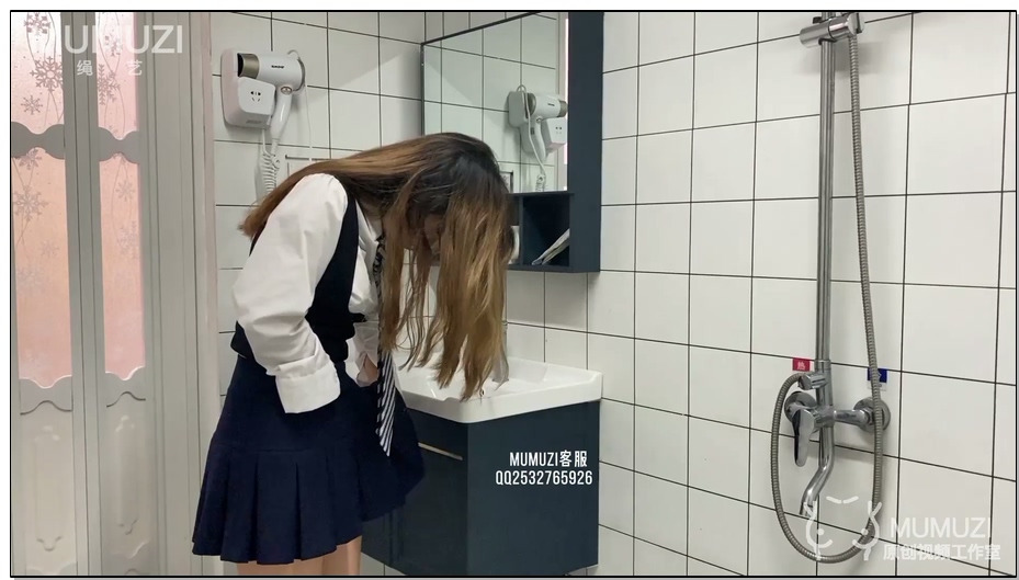 【MUMUZI】桃子补课被栗子老师tx强g后求饶，最后口水是哗啦啦的流呀