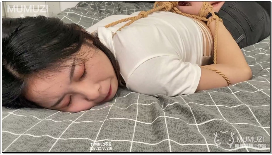 【MUMUZI】00后朵朵大长腿驷马捆绑tj挣扎+挑逗+娇喘呻吟强g
