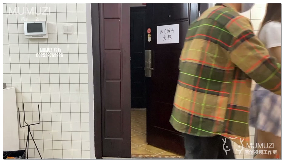 【MUMUZI】我的老师系列——朵朵格子短裙、被老师强po捆绑在凳子上挣扎，棒棒调教强g