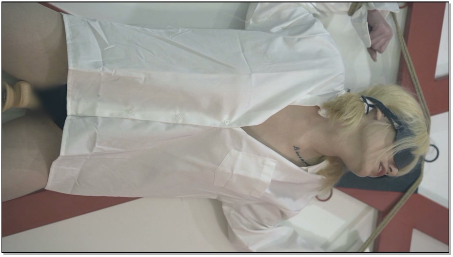 【喵宁酱】各种的新鲜尝试，后手吊缚，水中，滴蜡，P机等。小妹妹不抗拒，预示着下次