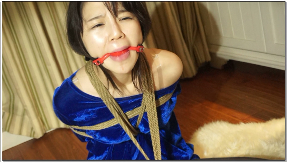 【美束咖啡】黑丝妹海老缚堵嘴口水横流