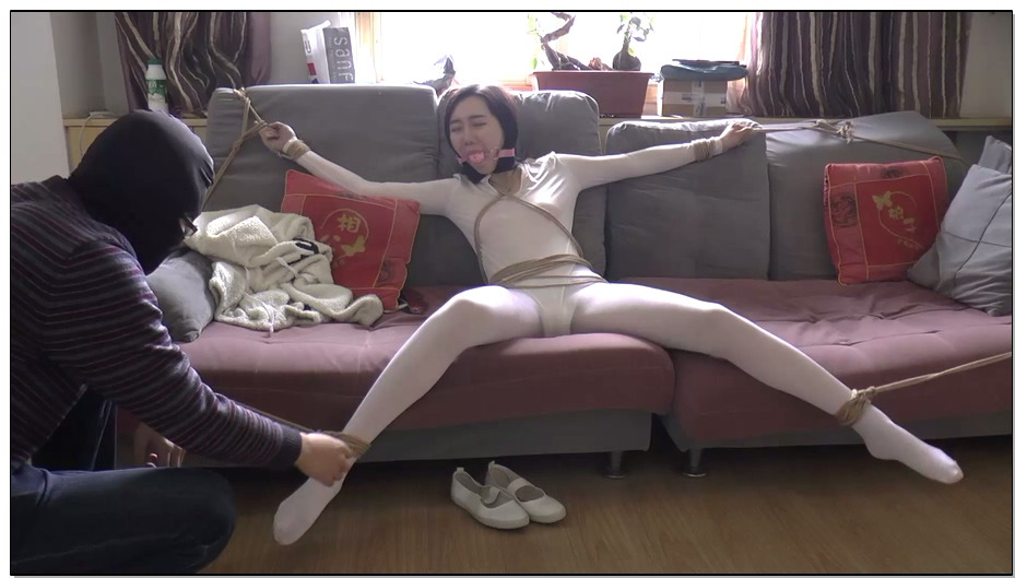 【美束映画】我的奴隶妹妹 part two调教进行时,妹妹的沉浮