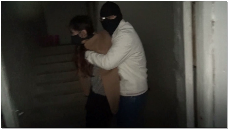【美束映画】谎言之殇-问题少女给司机瞎指路，导致死机愤怒疯狂报复