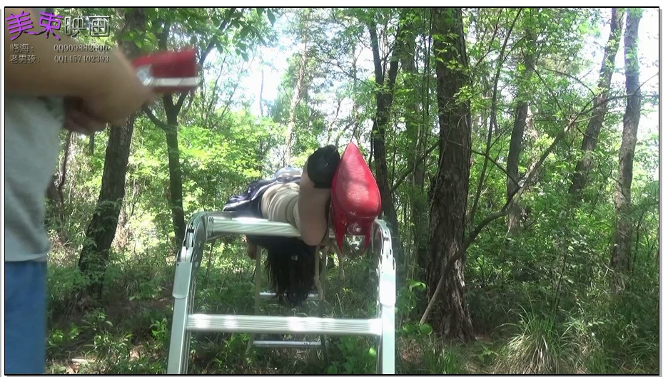 【美束映画】China hardtied(野外)，恩，外景，就是外景，绝不可错过！