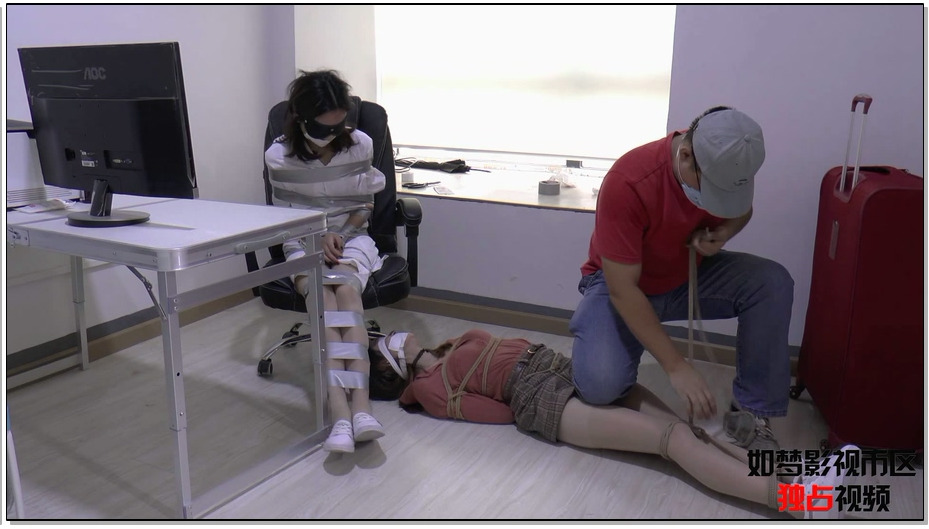 【美束映画】诊所惊魂上集，胆大包天的人贩子连诊所里的医生和护士都不放过