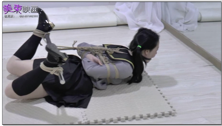 【美束映画】00后嫩模琪琪初试绳艺 小萝莉初次紧缚