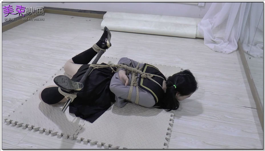 【美束映画】00后嫩模琪琪初试绳艺 小萝莉初次紧缚