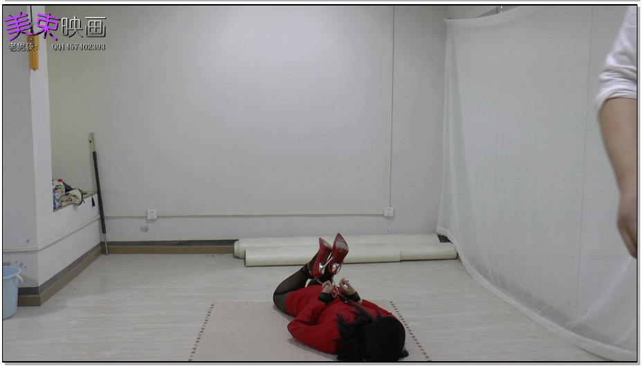 【美束映画】00后嫩模琪琪初试绳艺 小萝莉初次紧缚