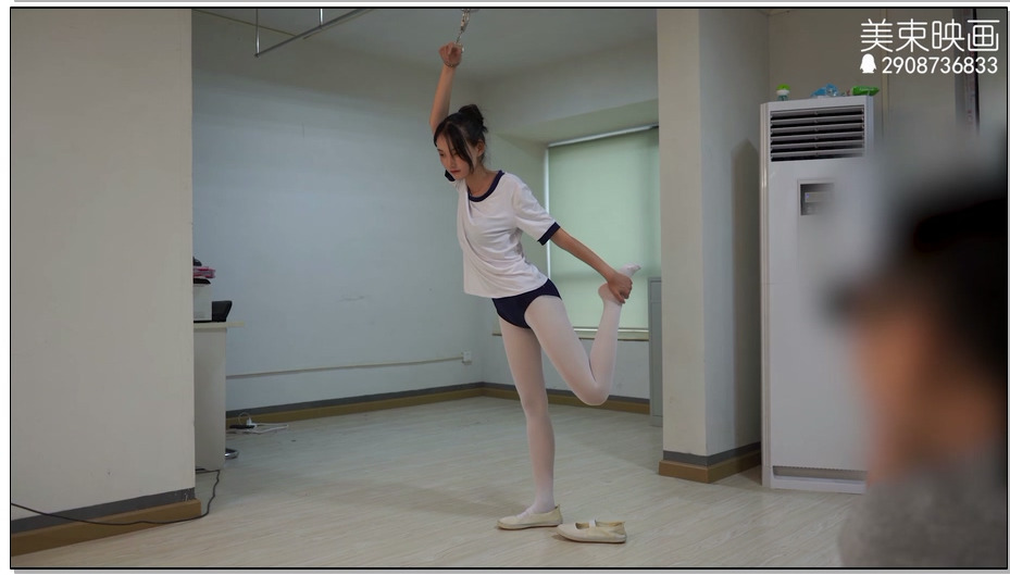 【美束映画】果果的学生装镣铐 清纯可爱的模特