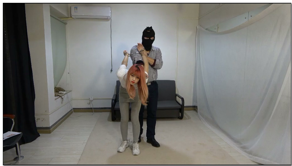 【美束映画】新模佳涵，身材不错，最主要的是比较耐绑。很敬业。柔韧性也不错