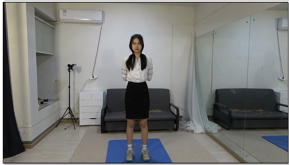 【美束映画】大美女阿荣OL，换上职业套装裙的她，也有一丝成熟的美