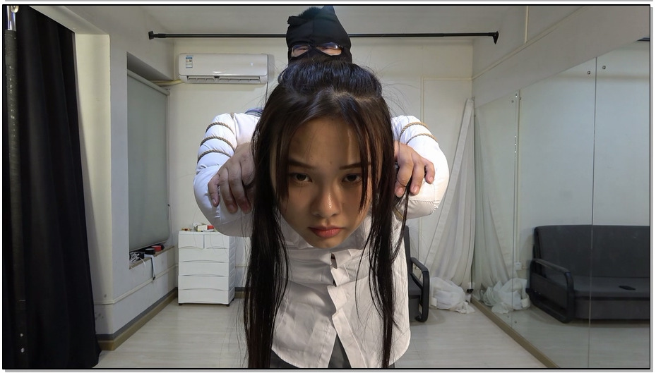 【美束映画】大美女阿荣 职场丽人作为犯人，被抓捕，审判，捆绑上刑场的全过程