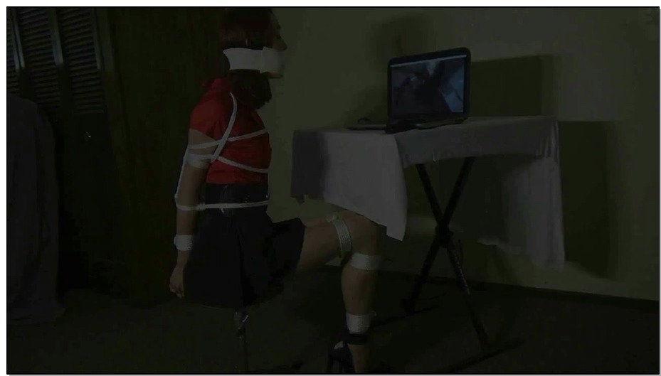 【欧美bassbondag】美女Natallia在酒店遭劫，捆绑堵嘴穿风衣戴上丝巾墨镜，被劫匪带走