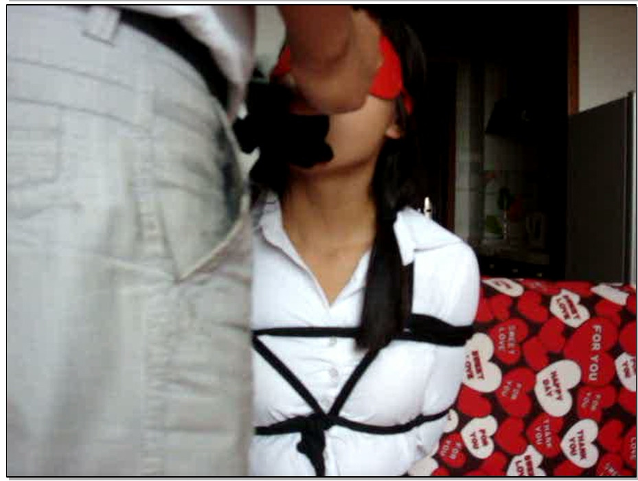 【皮革的拘束】致敬多重堵嘴，猿辔系列，程享受窒息的快感