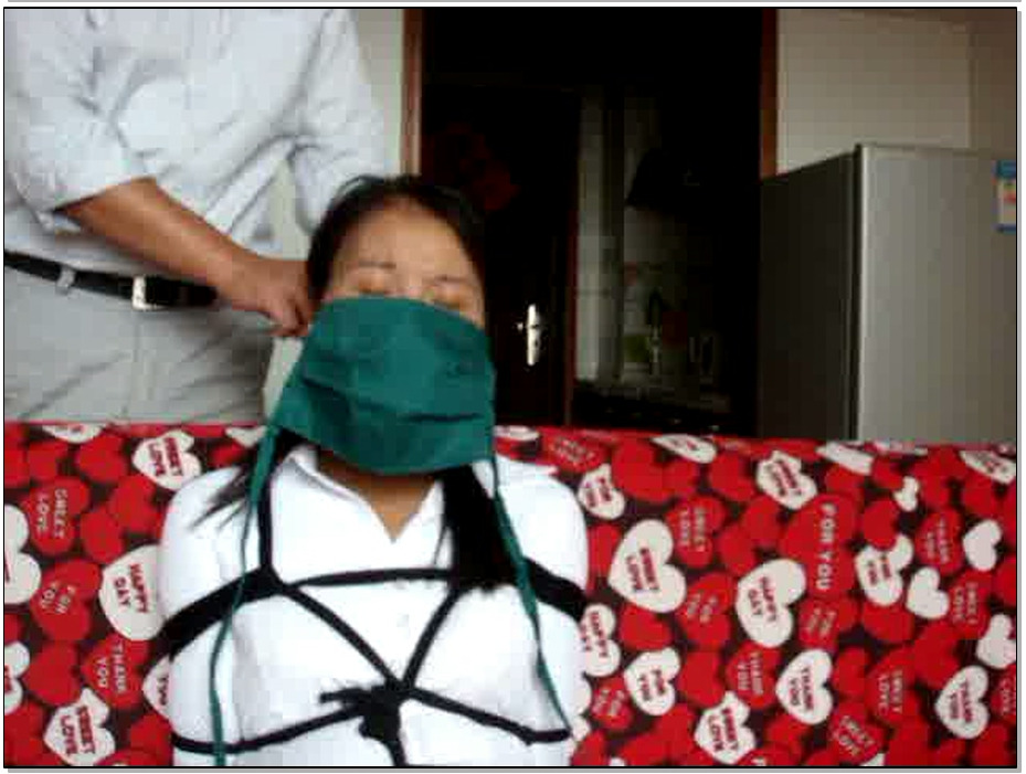 【皮革的拘束】致敬多重堵嘴，猿辔系列，程享受窒息的快感