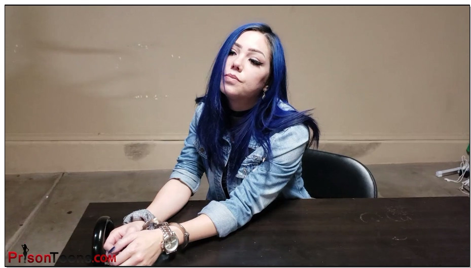 【年轻女犯】Nikki Darling 被捕3