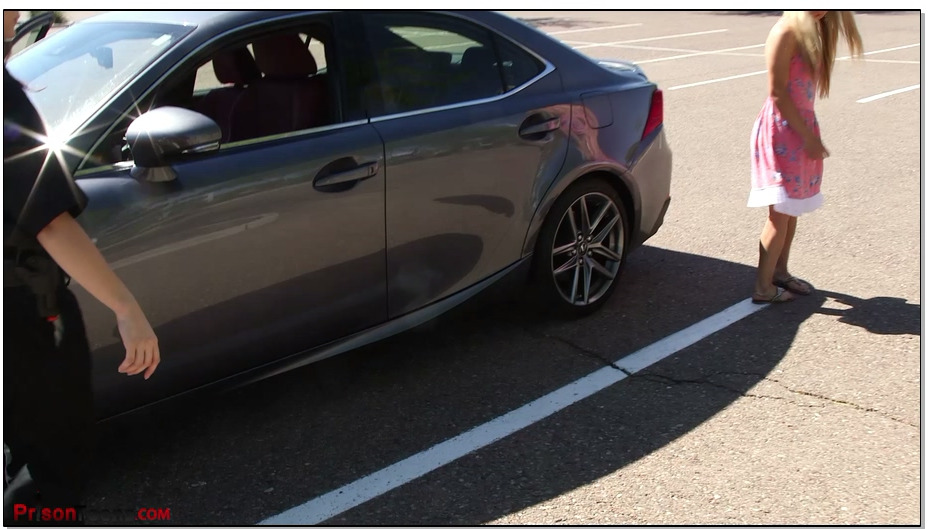 【年轻女犯】Staci 被捕两部 1