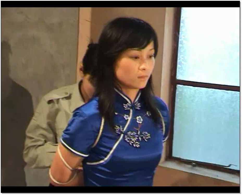 【锐度主张】琪琪婷婷54装布鞋生死牌，镣铐捆绑