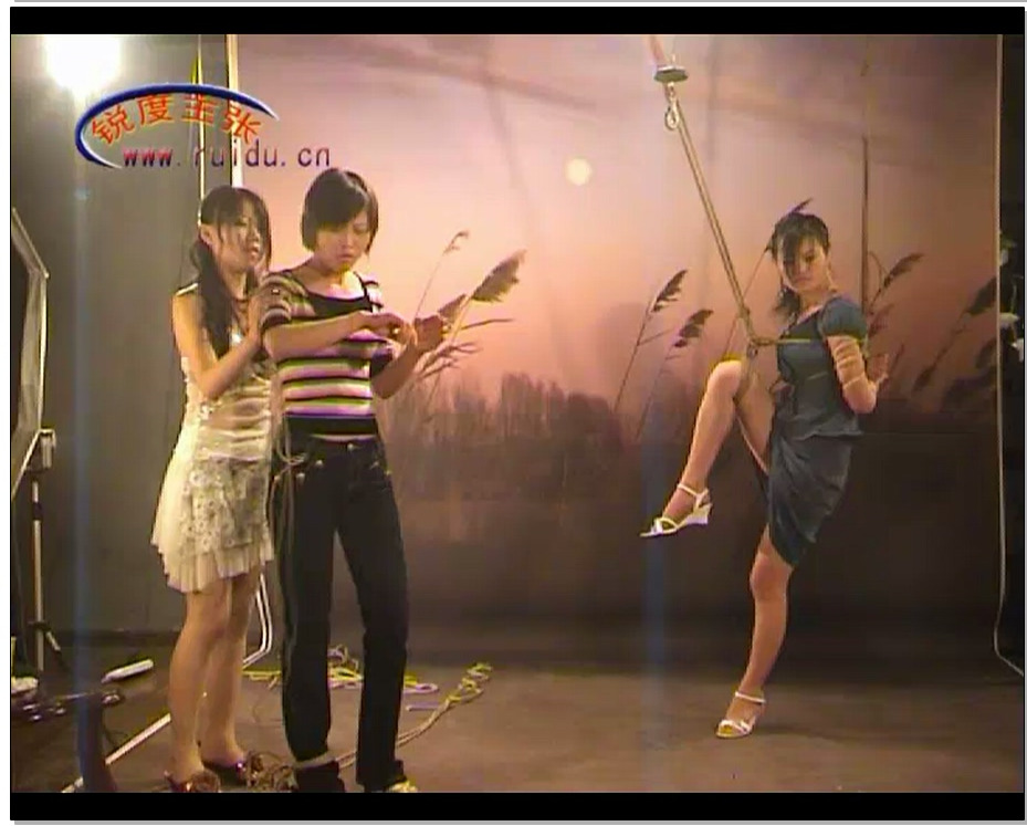 【锐度主张】悦乐姐妹花 小雪 佳佳