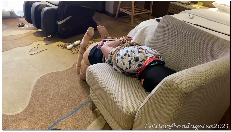 【绳精病】倒霉空姐 110分钟超长特辑 再次遭遇怪蜀黍偷袭紧缚振动骚扰跪缚nue足娇喘配.. 