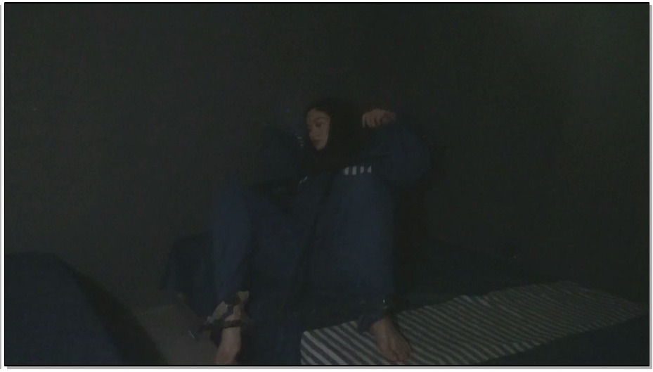 【胜景影视】女犯行刑前的等待 上 死刑前夜女犯被捆绑插标在牢房里很痛苦的一夜