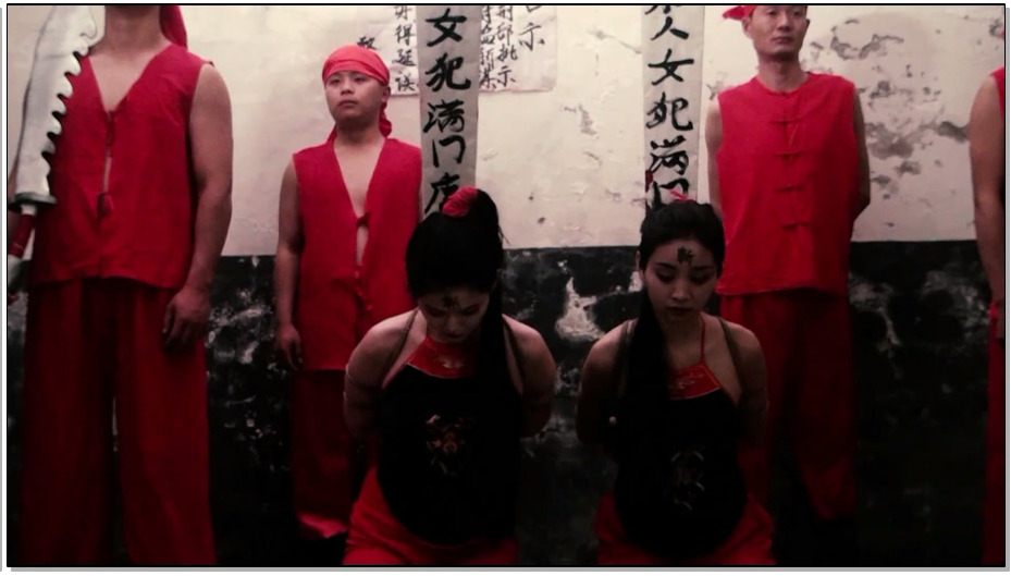 【胜景影视】母女情囚 母女去大户人家行窃伤人性命